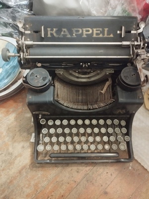 Antique typewriter 1933 used