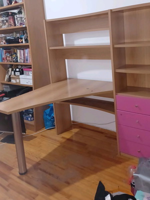 Children's bookshelf like new