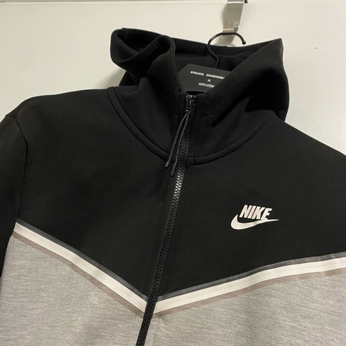Nike Tech Fleece Jacket like new, size L, black and grey