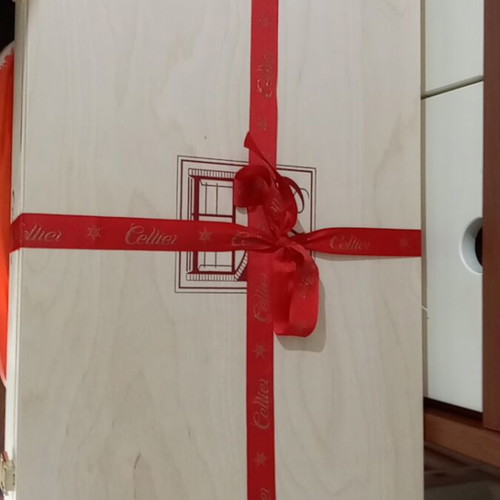 Wooden box for six wines new