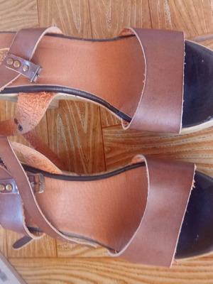 Sunshine sandals size 38 like new, pink brown black
