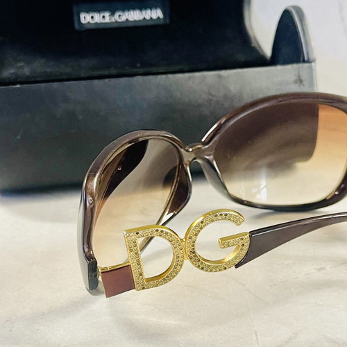 Dolce & Gabbana Vintage Oversized Sunglasses used, brown frame