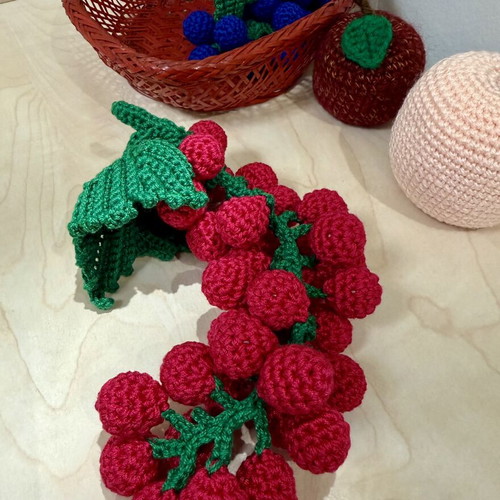 Basket with handmade fruit decoration
