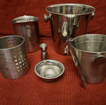 Bar accessories set like new