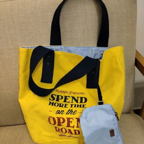 Napapijri woman shoulder bag new, reversible yellow and blue