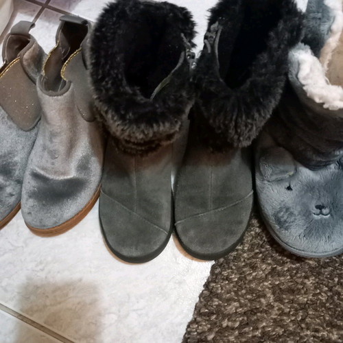 Girls' boots used, pack of 3 pairs size 30