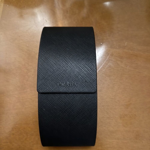 Prada sunglasses like new, black