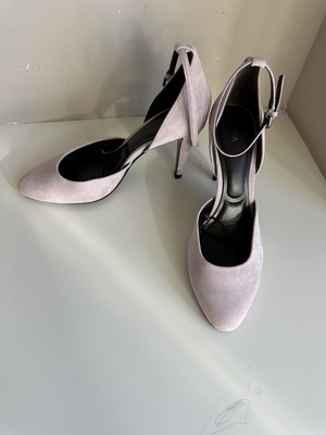 Zara suede leather pumps with ankle strap size 40, new, pink beige