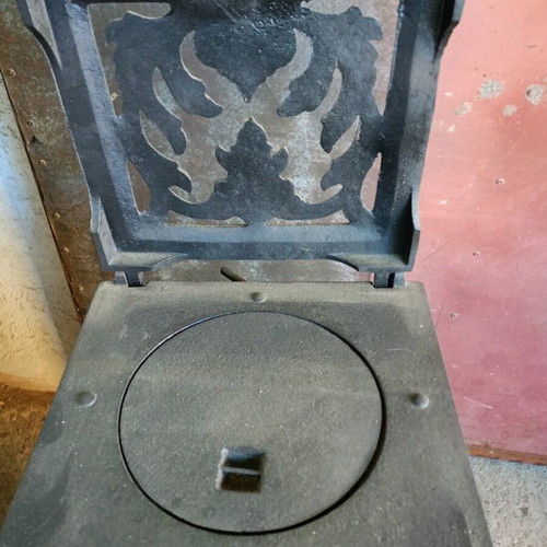 Cast iron stove used 30x30 height 80cm