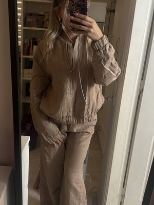 Mango σετ bomber και παντελόνι μπεζ, σαν καινούργιο