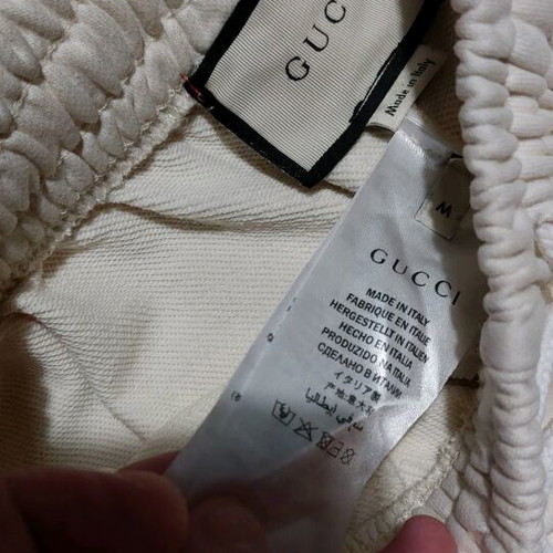 Gucci Bermuda shorts medium beige like new