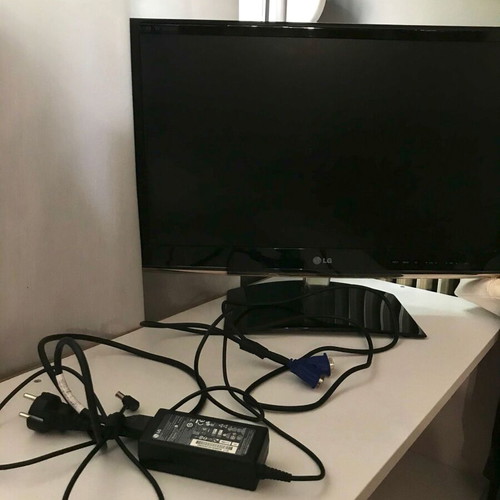 LG 23" Monitor used, HDMI and VGA, ideal for office