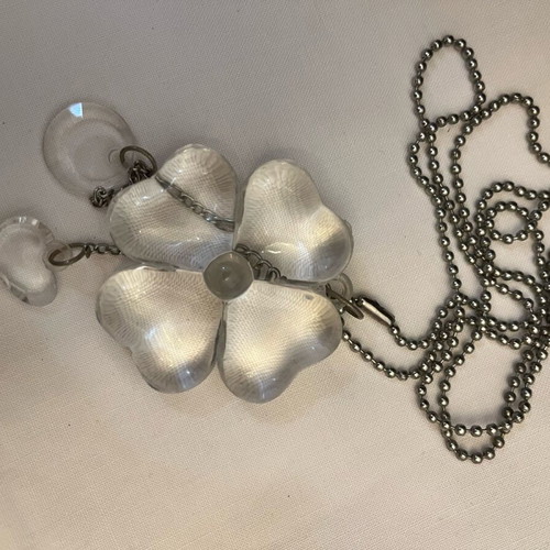 Long transparent necklace with acrylic chain like new