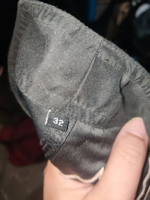 Quiksilver Bermuda shorts, size 32, black