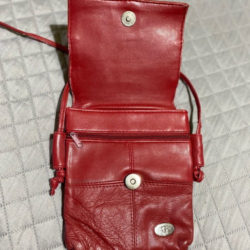 Vintage crossbody bag used, leather red