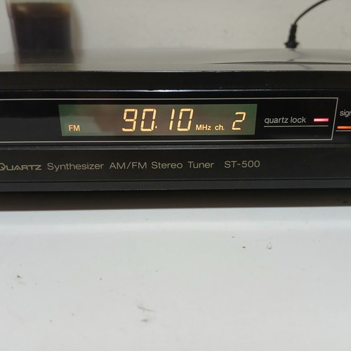 Technics ST 500 AM/FM stereo tuner used in very good condition