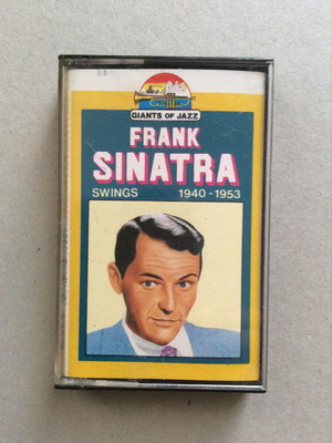 Frank Sinatra Swings 1940-1953 cassette tape like new, jazz