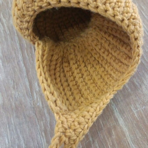 Crochet Seashell new without tags