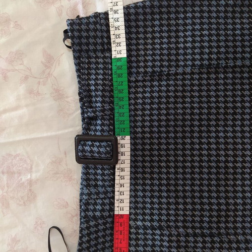 Attrattivo mini winter skirt like new, gray checkered