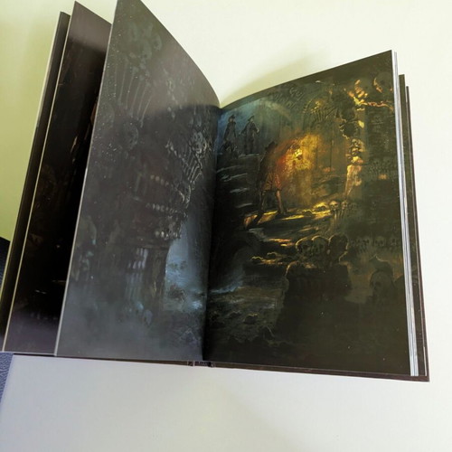 Assassin's Creed Unity memorabilia like new