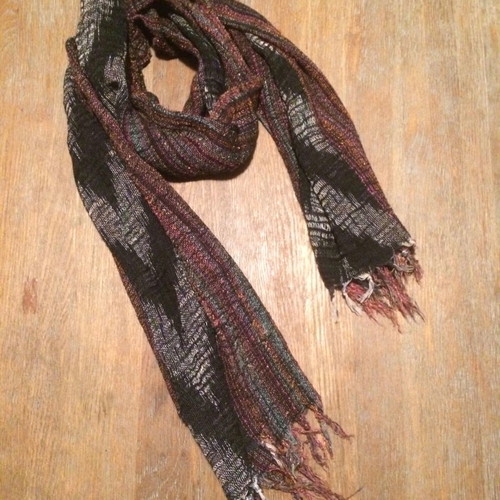 SCARF/CAP OF SPARSE KNITTING