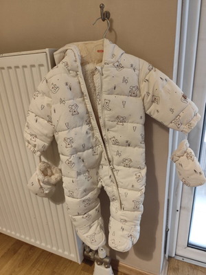 Baby Snowsuit with Mittens and Fur Lining New 3-12 Months