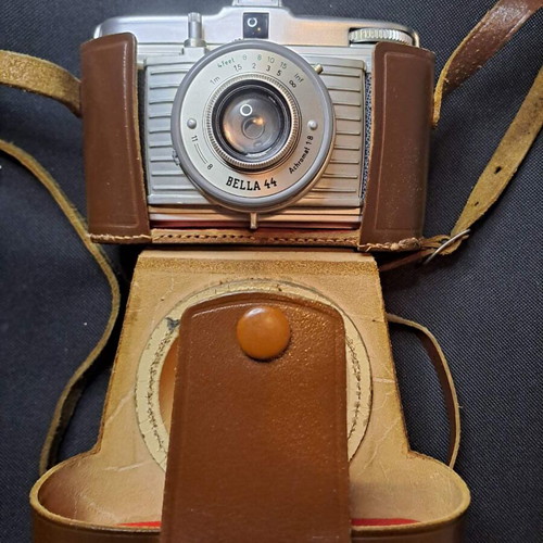Bilora Bella 44 used analog camera with metal body