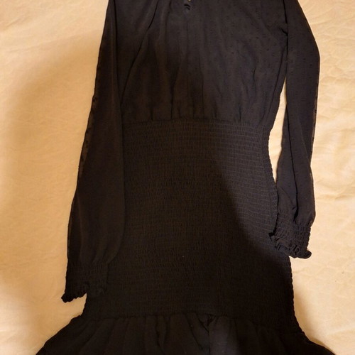 Women's dress black like new, size M