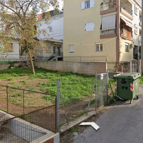 Land 124 sqm in Polichni buildable and complete