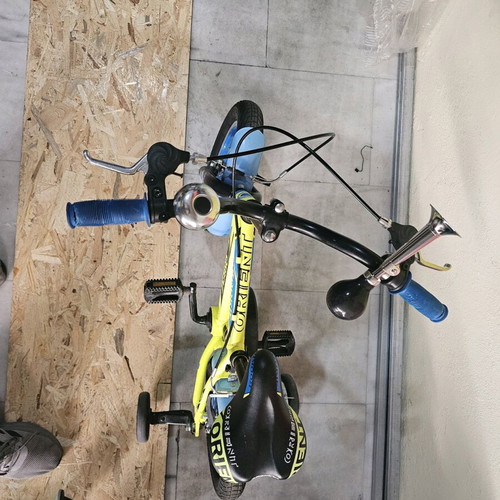 Orient Rookie Kids Bike 12" Like New, Training Wheels Included