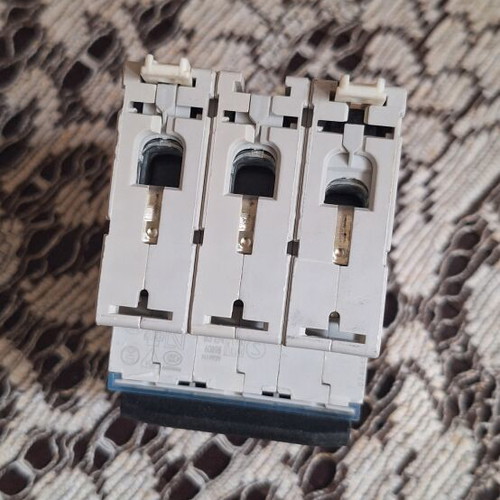 Legrand TX³ 3P Circuit Breaker 63A Curve D New