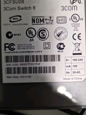 3Com switch 8-port network used