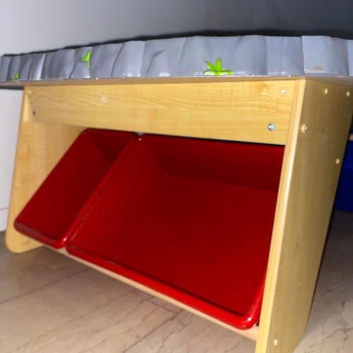 Children's play table with train track used