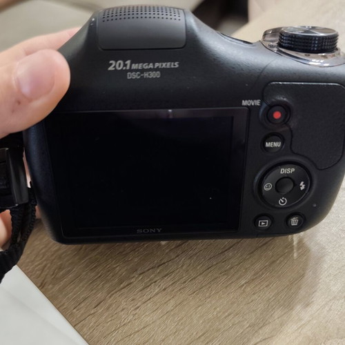 Sony DSC-H300 camera like new