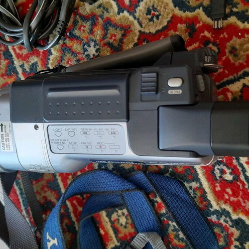 Sony Digital-8 Digital Video Camcorder DCR-TRV355E used, with charger and 2 straps