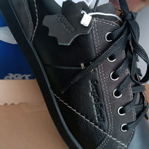 Men's leather shoes brown new, size 43