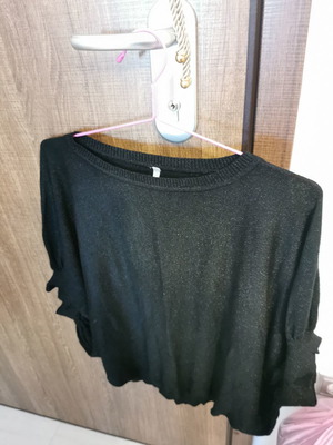 Women's blouse used with elbow-length sleeves, size M