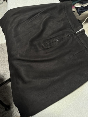 Stradivarius mini skirt, black, size S