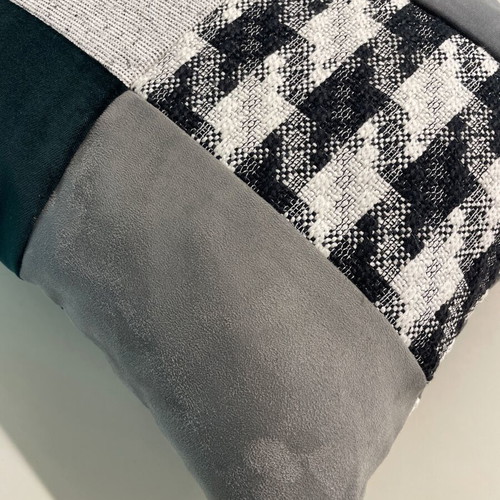 Decorative pillow 40 x 45 cm patchwork with suede and linen cotton, new