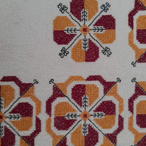 Kares with Byzantine design new, rustic etamine fabric