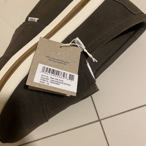Toms shoes new in box, anatomical, non-slip sole, size 45, black and gray