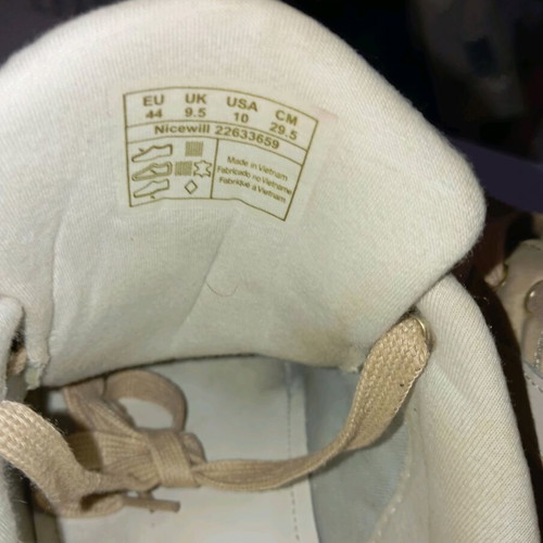 Gant No44 beige sneakers like new