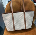 Michael Kors MK Signature Large Tote bag, vanilla and acorn