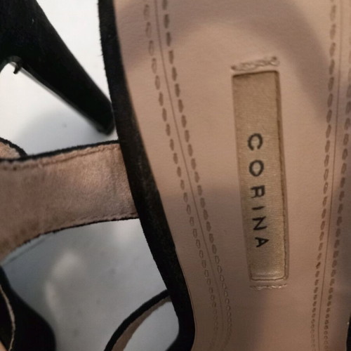Corina high heel sandal like new, black size 37