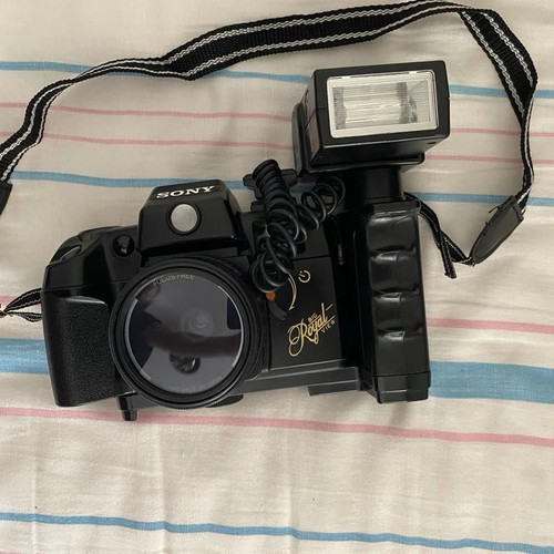 Sony camera like new with case