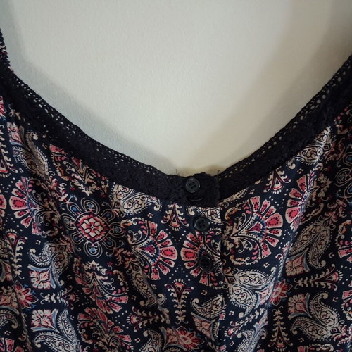 Attrattivo Maxi Dress like new, viscose, black with pink and blue pattern
