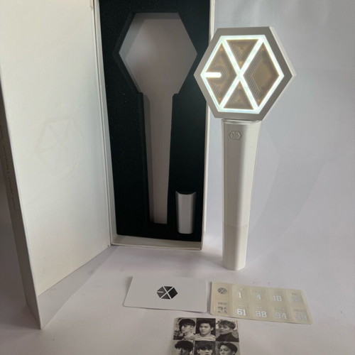 EXO Official Lightstick Ver.2 used, box damaged