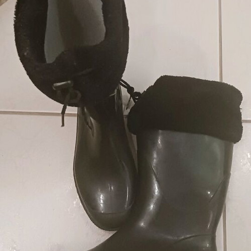 Italian rain boot like new, black, size 37