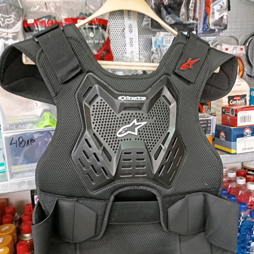 Motorcycle armor new, sturdy and comfortable with neoprene and velcro
