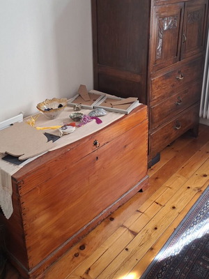 Sifiniere chest used, interwar period with marble top
